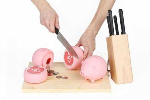 1-Piggy-Bank-Robbery